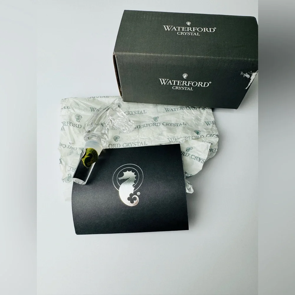 EXQUISITE WATERFORD CRYSTAL HORSE HEAD WINE BOTTLE STOPPER IN BOX - Picture 2 of 7